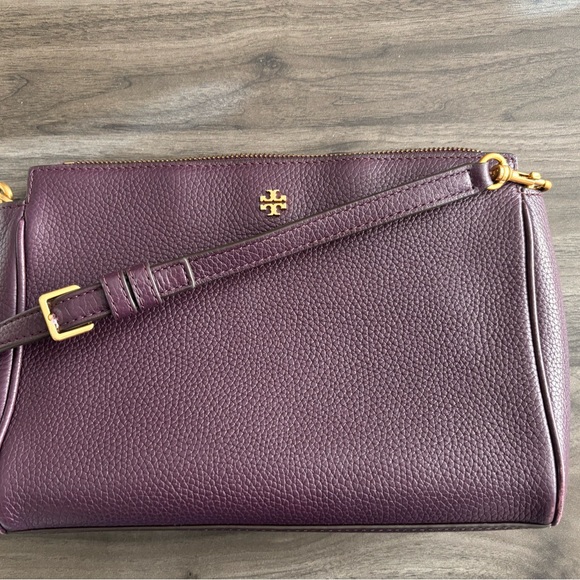 Tory Burch Purple Crossbody Bag - Picture 4 of 9